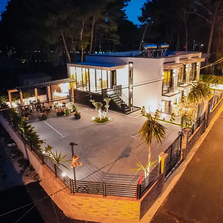 Beke فندق فلورا